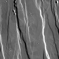 Καταρρεσμένα φαράγγια στον Άρη