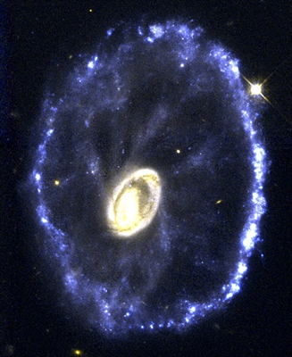 Hubble Images ein ungewöhnliches "Wheel" Galaxy - Space Magazine