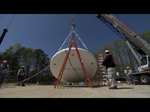 Test de chute pour les nouveaux parachutes d'Orion Crew Capsule