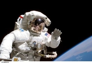 NASA priima daugiau astronautų programų