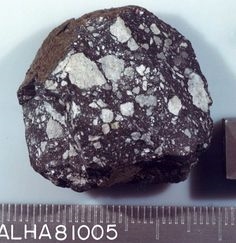 Silikaatti löytyy meteoriitista