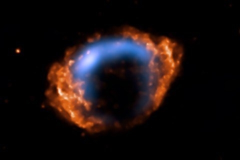 Supernova-Überrest gesehen durch Chandra