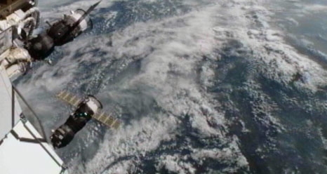 Edistyvät rahtialusten satamat onnistuneesti ISS: ssä