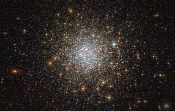 Hubble Mengungkapkan Bintang Dimmest di Cluster Terdekat