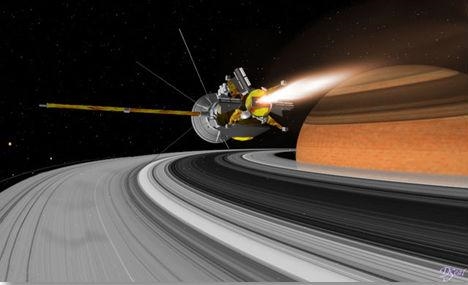 „Cassini“ užbaigia „Orbital“ manevrą