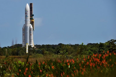 Ariane 5 Loteng Dua Satelit