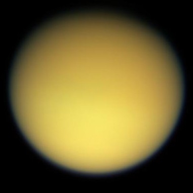 Cassini noslēdzas ar Titan