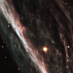 Hubble enthüllt den Bleistiftnebel