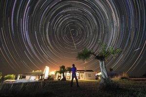 Timelapse: Star Trails in Portugal