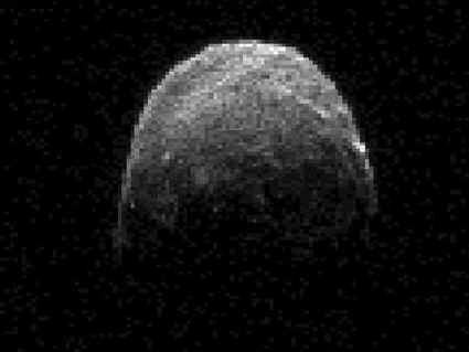 Pirmasis asteroido 2005 metų YU55 „Flyby“ filmas