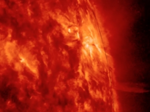 Spiegazione dei getti al plasma sul sole