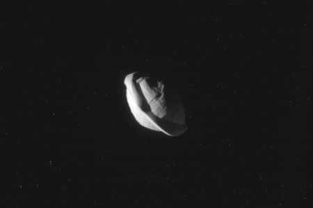 Cassini descubre dos lunas nuevas