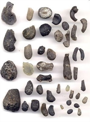 Organický materiál nalezený ve starém meteoritu