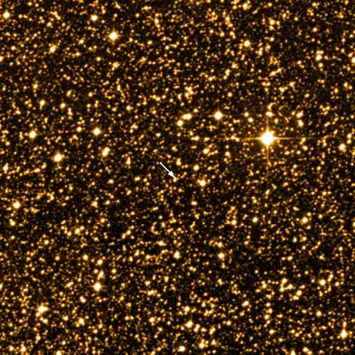 كوكبان ساخنان ينظران إلى مدار قريب جدًا من النجوم الأصلية
