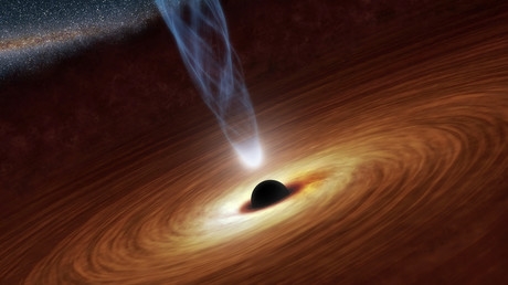 La materia se incinera cuando cae en un agujero negro