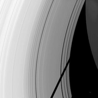 Im Schatten der Saturnringe