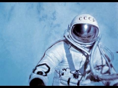 Astronot Lengkap Spacewalk Pertama