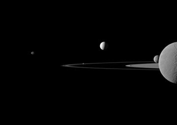 Cauda gelada em Encélado