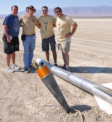 Un incroyable lancement de fusée amateur atteint 121 000 pieds