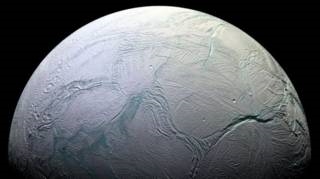 Cerrar en Encelado