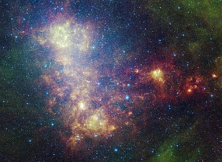 Spitzers Blick auf die große Magellansche Wolke