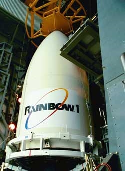 Atlas V lanza Rainbow 1