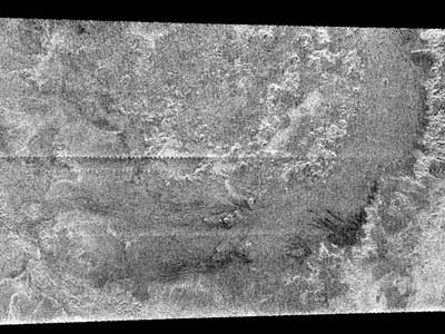 Découverte d'un cratère géant sur Titan