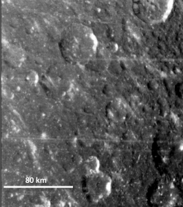 Detailní pohled na Dione