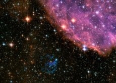 Supernova in einer fernen Galaxie NGC 6118