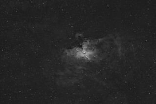 Hubble View Nebuloasa Wispy