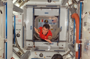 Az STS-120-hoz rendelt olasz űrhajós