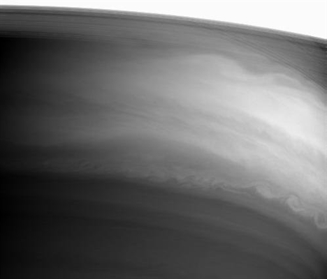 Viraje pe Saturn