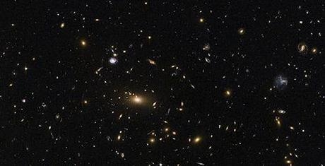 Pesquisa sobre energia escura estudará 300 milhões de galáxias