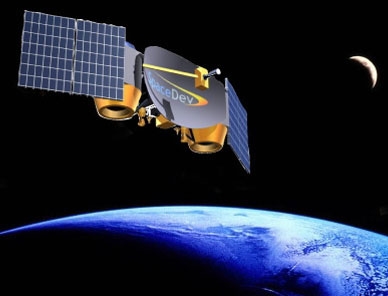 SpaceDev تفوز بأكبر عقد لها عبر الأقمار الصناعية
