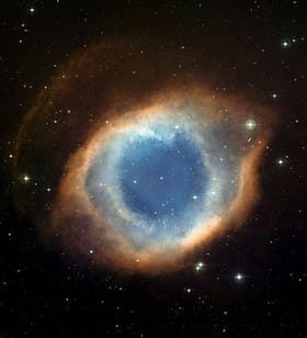 ¿Cuál es la forma de la nebulosa Helix?
