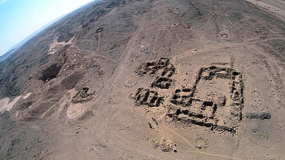 100 inscriptions égyptiennes anciennes trouvées sur un site minier d'améthyste