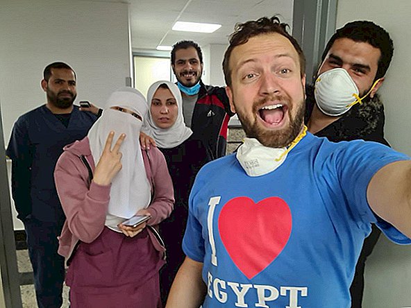 Un estadounidense atrapado en Egipto para una prueba de coronavirus falso positivo describe su lucha en un hospital militar