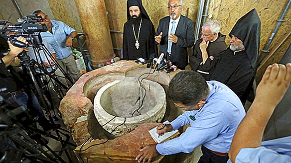 Des archéologues découvrent d'anciennes fonts baptismaux cachés dans le lieu de naissance traditionnel de Jésus
