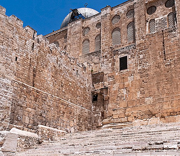 Para arkeolog Mengidentifikasi Jalan Yerusalem yang Hilang 'Dibangun oleh Pontius Pilatus - Orang yang Menghukum Yesus Sampai Mati