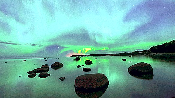 Τα Ασσυριανά δισκία περιέχουν το πρωιμότερο γραπτό αρχείο του Glow Sky του Aurora