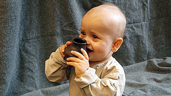 Babyer drakk seg fra gamle 'Sippy Cups' tusenvis av år siden