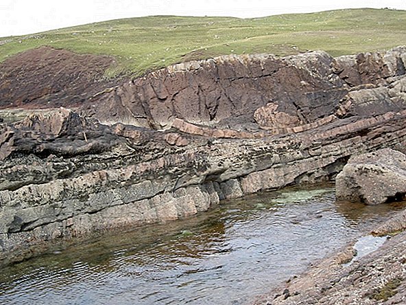Le plus grand impact de météorite au Royaume-Uni trouvé enfoui dans l'eau et la roche