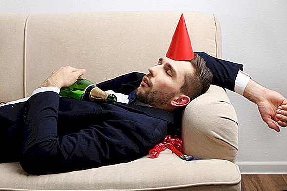 Sprit Snooze: Varför gör alkohol dig sömnig och sedan varning?