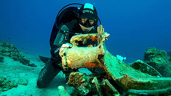 I subacquei trovano un cimitero di 2000 anni di naufragi vicino alla piccola isola greca