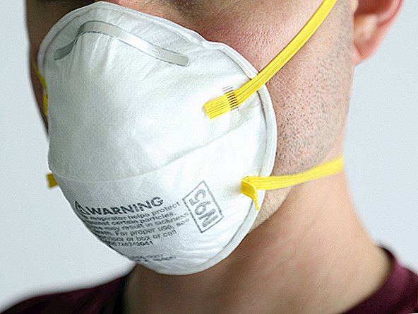 Ärzte suchen nach bewährten Methoden für die Wiederverwendung medizinischer Masken während eines Mangels