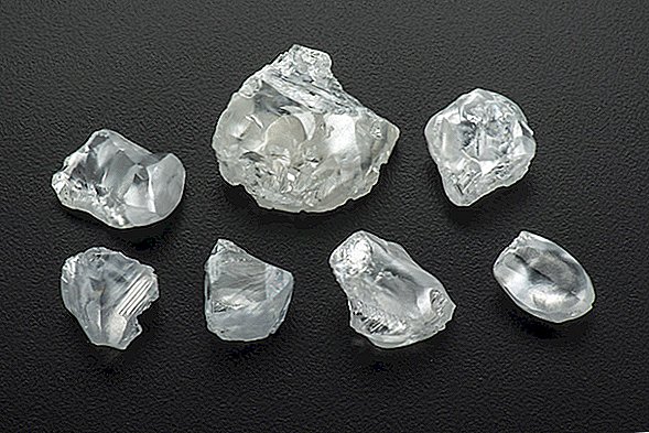 Самые большие в мире алмазы могут образовываться в странных «металлических бассейнах»