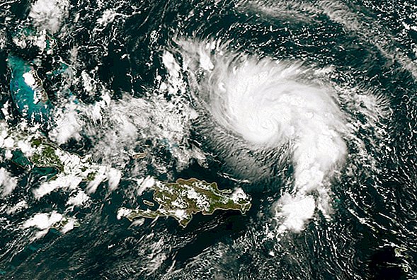 Dorian 'extremadamente peligroso' ahora es una tormenta de categoría 3