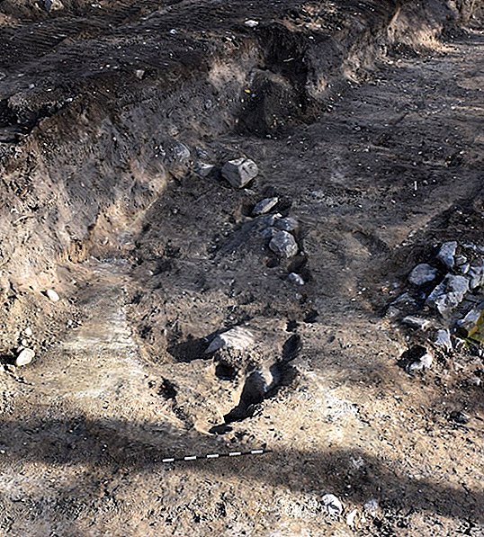Fantastisch erhaltenes Wikingerbootgrab und in Schweden ausgegrabene Skelette