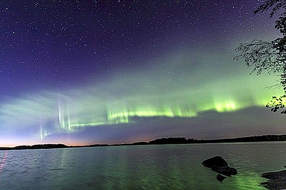 Leuchtend grüne 'Dünen' am Himmel faszinierten Himmelsbeobachter. Es stellte sich heraus, dass es sich um eine neue Art von Aurora handelte.