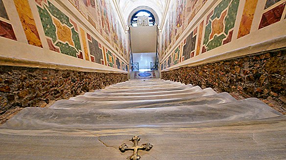 'Holy Stairs' abrió por primera vez en casi 300 años. ¿Pero Jesús realmente los subió?